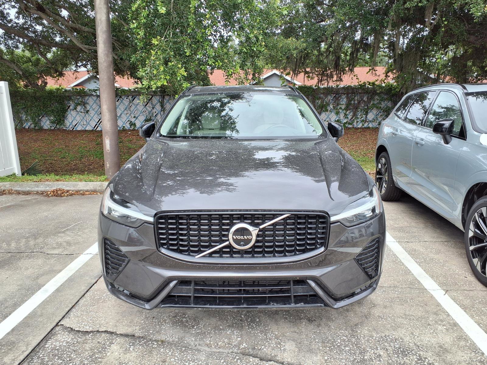 Certified 2023 Volvo XC60 B5 Plus FWD image 2