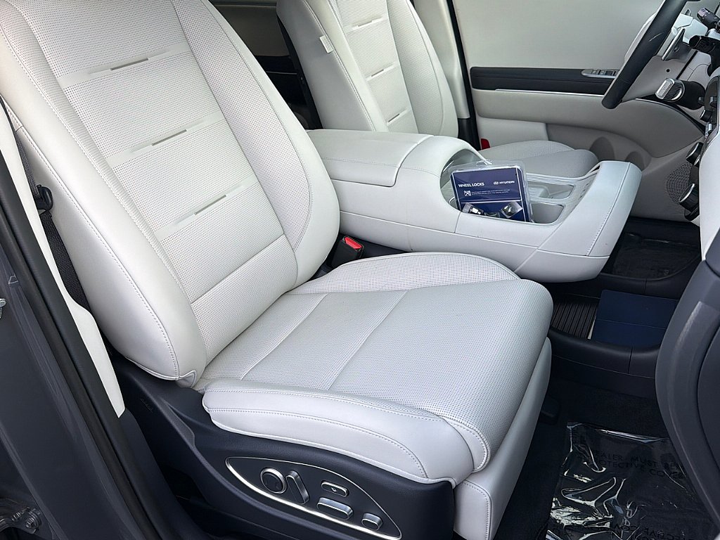 Certified 2026 Hyundai Palisade Calligraphy AWD/4WD image 21