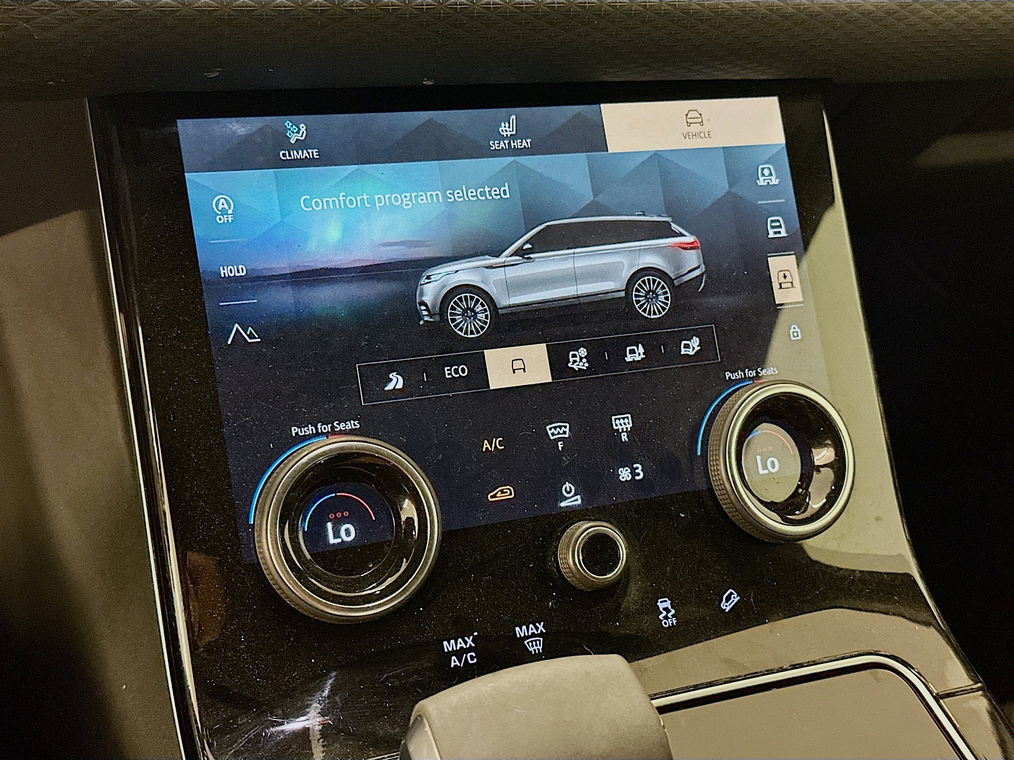 Used 2021 Land Rover Range Rover Velar R-Dynamic S AWD/4WD image 24