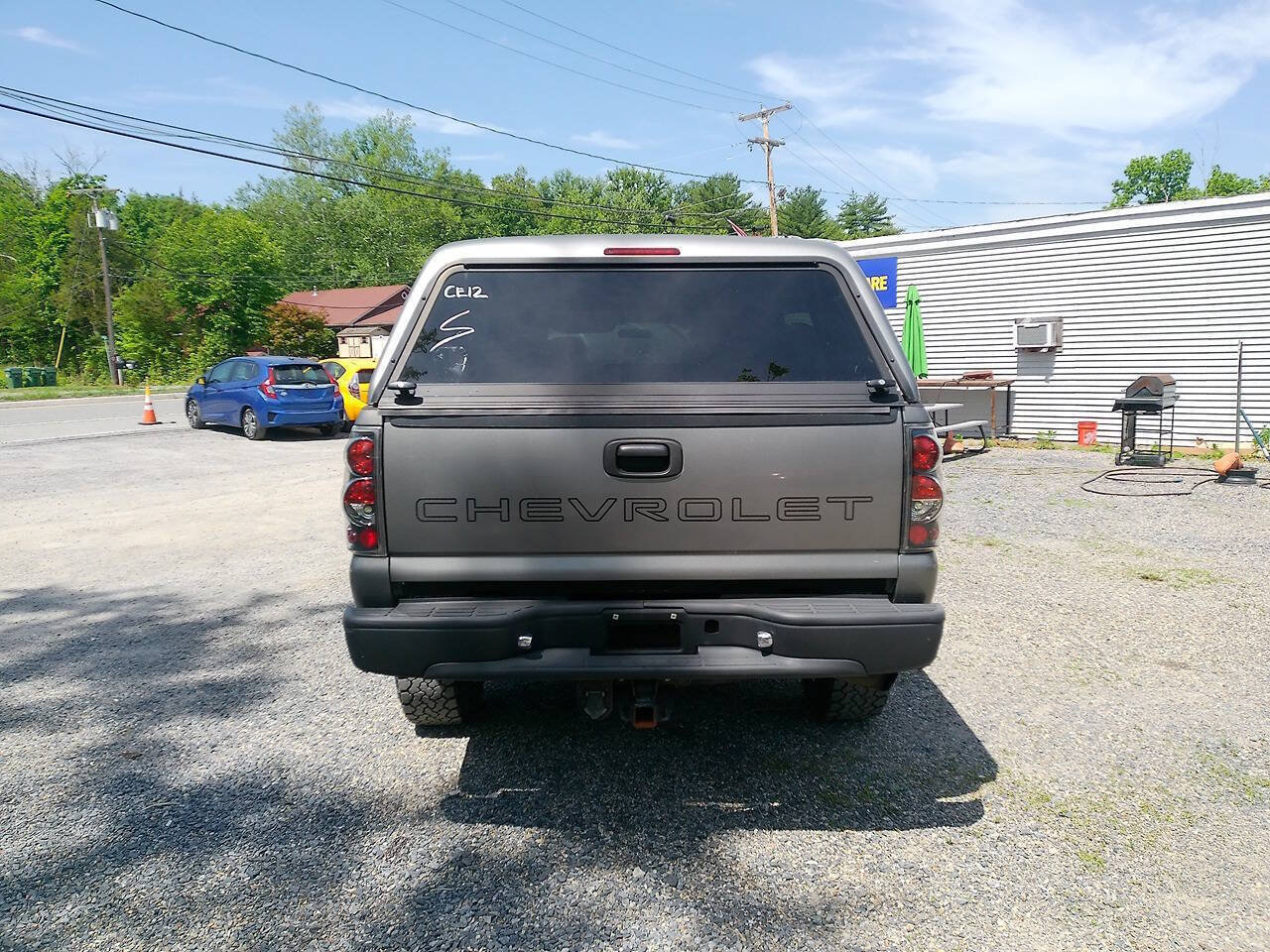 Used 2006 Chevrolet Silverado 2500 W/T w/ Skid Plate Package AWD/4WD image 7