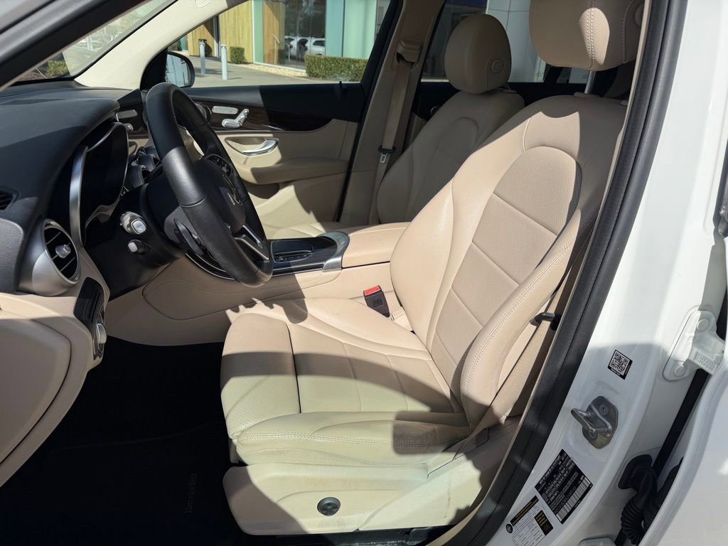 Used 2020 Mercedes-Benz GLC 300 GLC 300 image 10