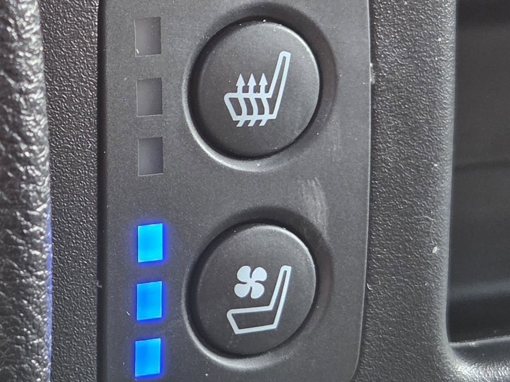 Used 2025 Honda Passport Black Edition image 11