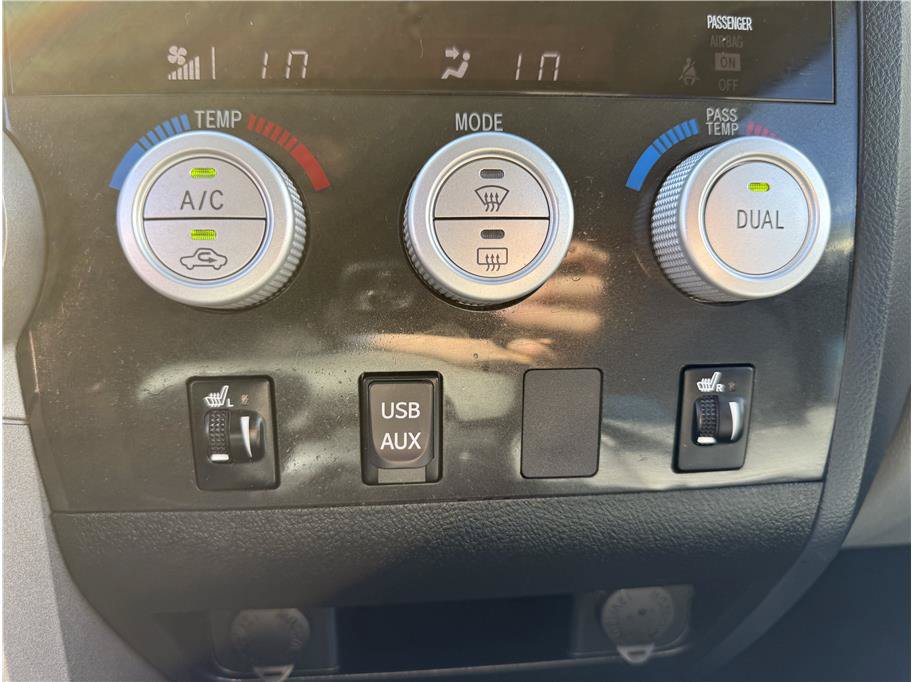 Used 2012 Toyota Tundra Limited AWD/4WD image 27