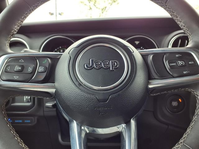 Used 2023 Jeep Wrangler Unlimited Sahara w/ Cold Weather Group AWD/4WD image 15