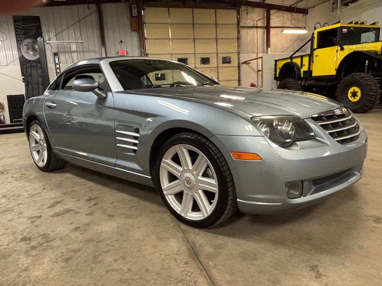 Used 2004 Chrysler Crossfire Coupe RWD image 9