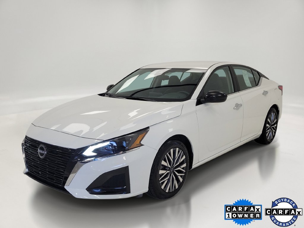 Used 2025 Nissan Altima 2.5 SV