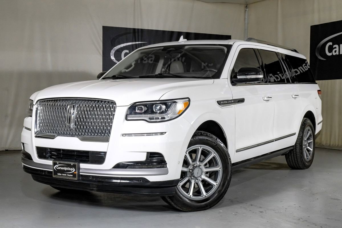 Used 2022 Lincoln Navigator L Reserve image 4