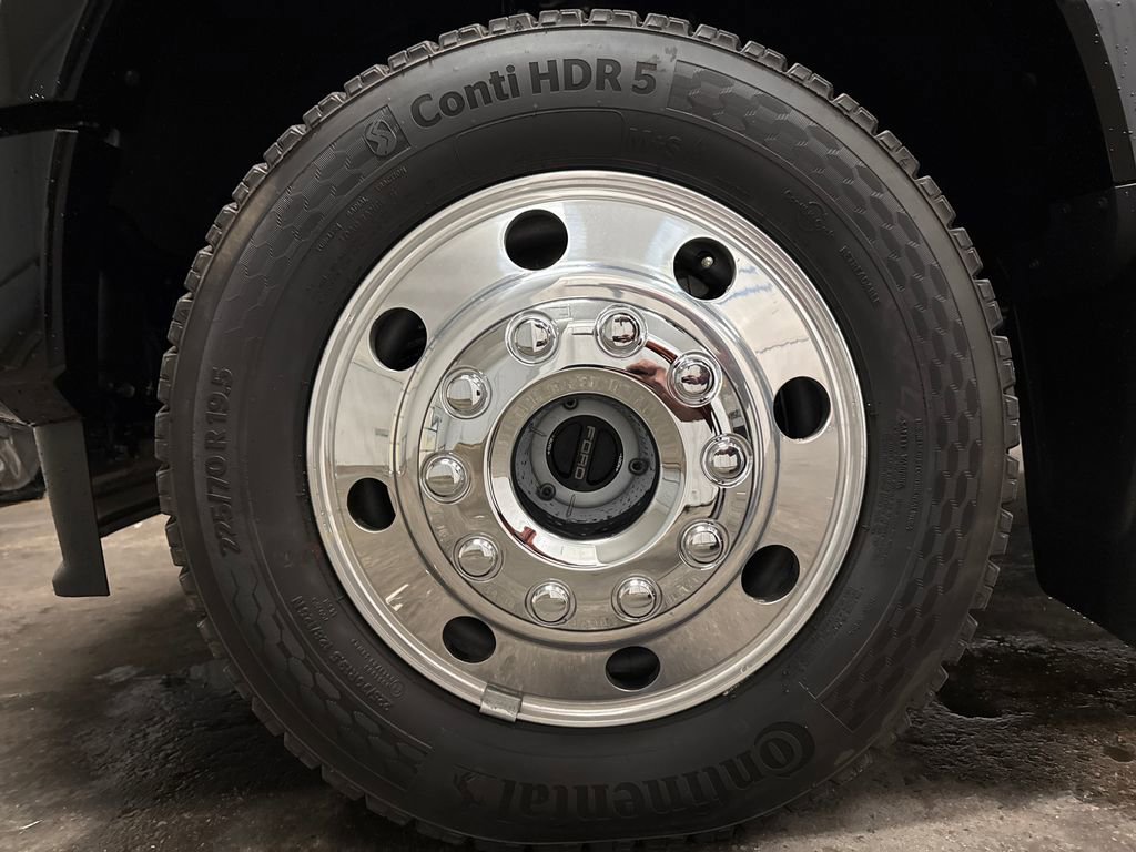 New 2026 Ford F450 Platinum AWD/4WD image 7