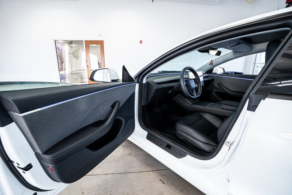 Used 2025 Tesla Model 3 Long Range image 28