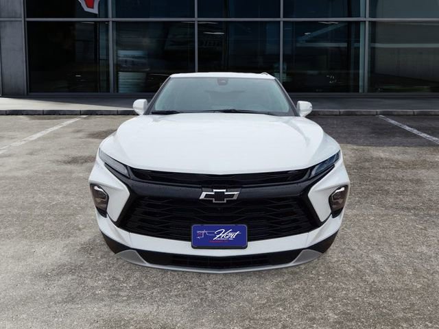 New 2026 Chevrolet Blazer LT w/ LPO, Black Sport Package image 9