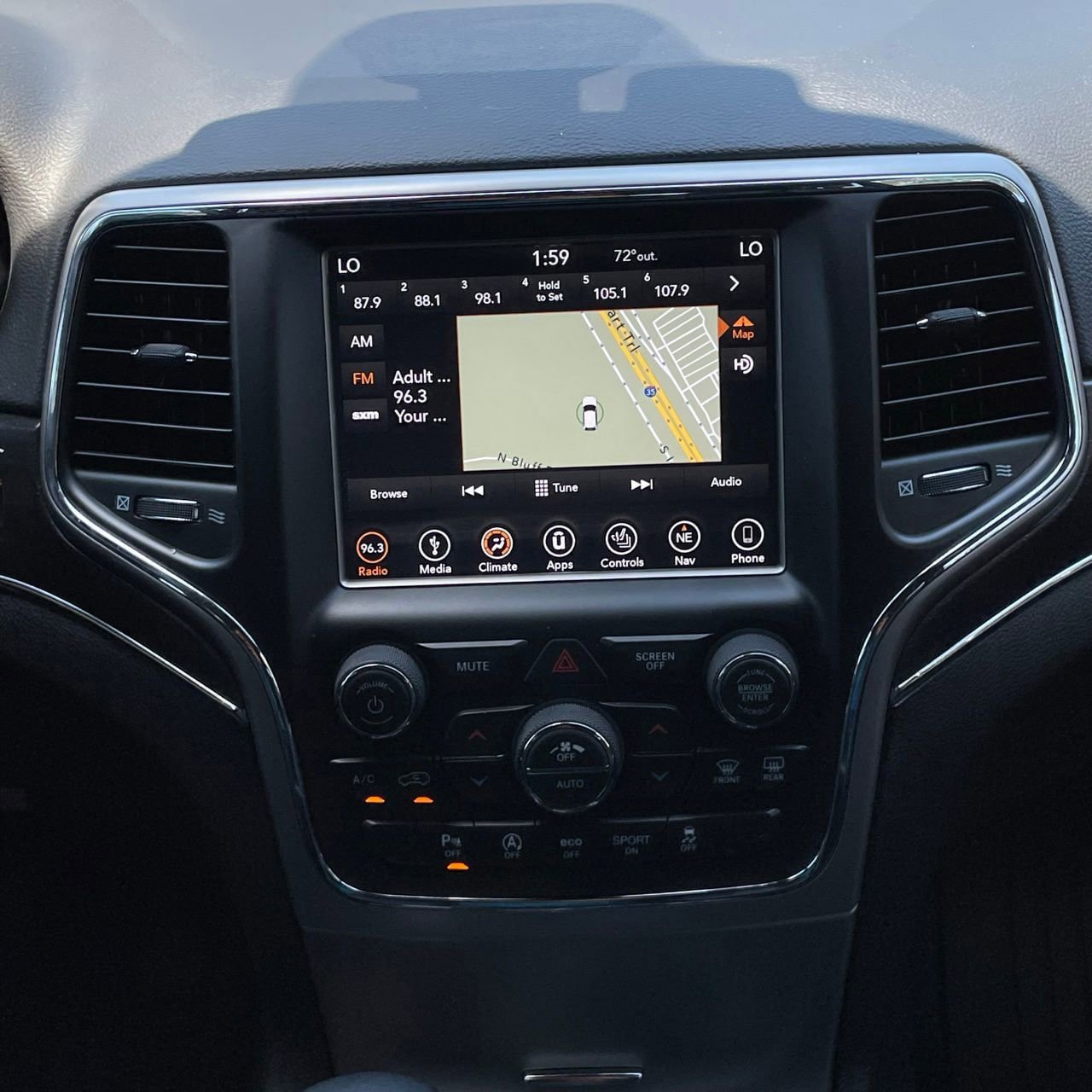 Used 2018 Jeep Grand Cherokee Limited RWD image 18