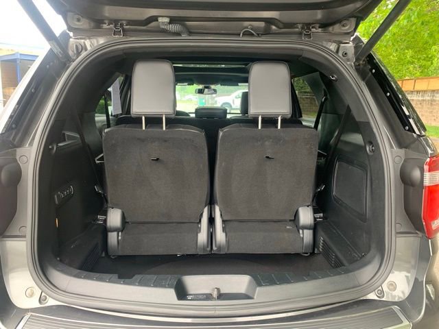 Used 2019 Ford Explorer Platinum AWD/4WD image 5