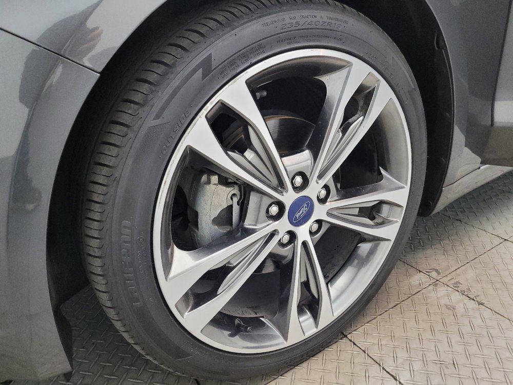 Used 2017 Ford Fusion Titanium image 31