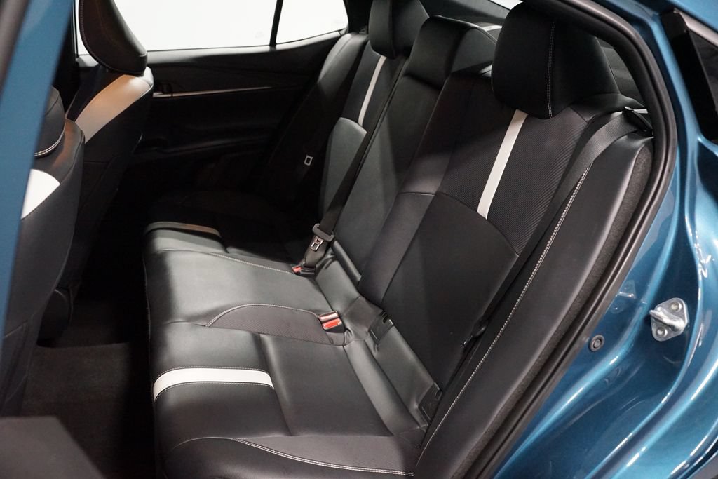 Used 2025 Toyota Camry SE FWD image 30
