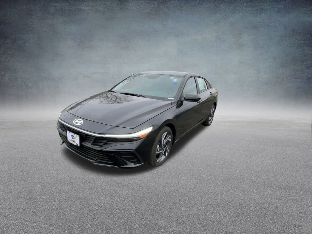 Certified 2025 Hyundai Elantra Sport image 8