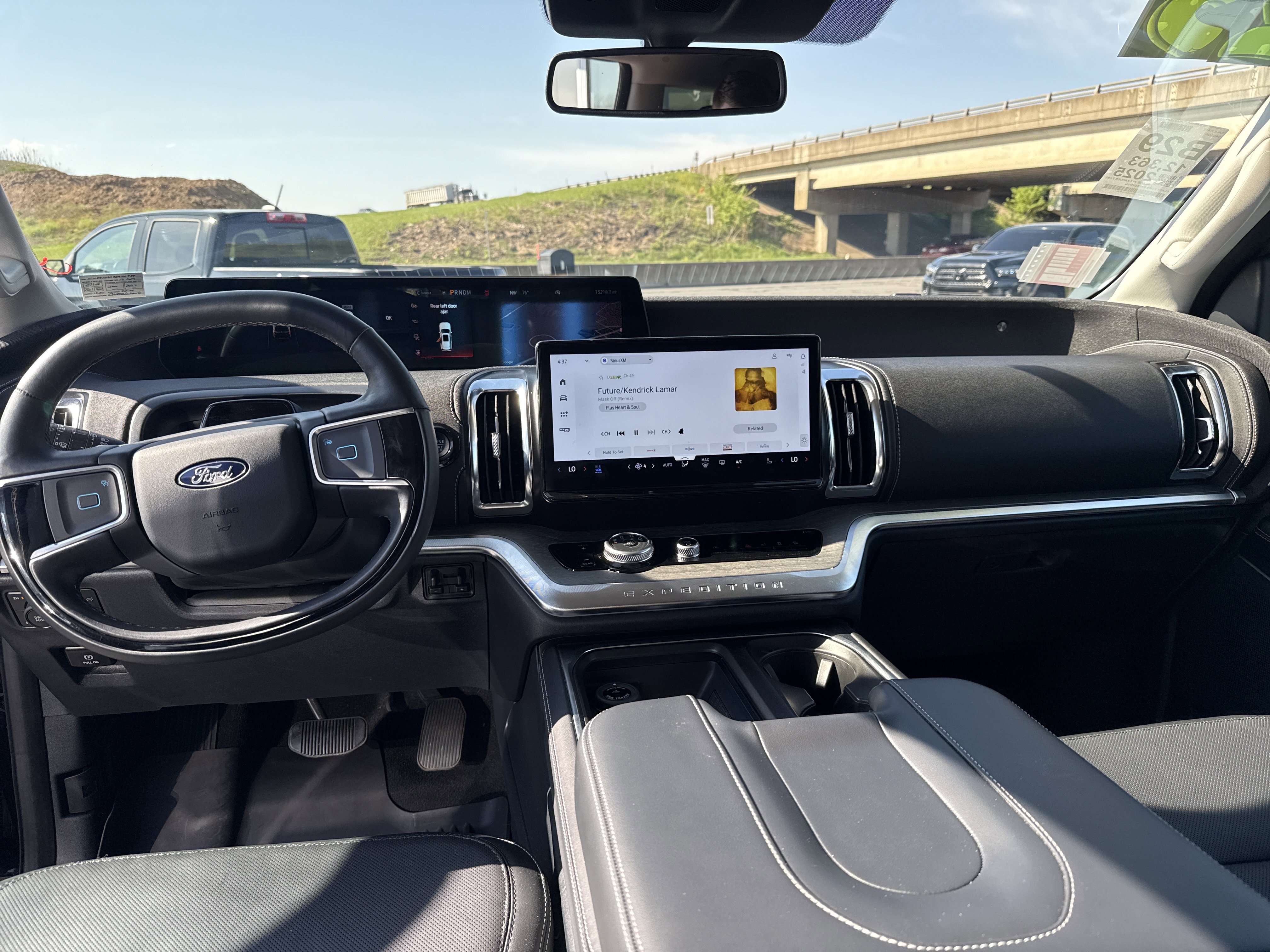 Used 2025 Ford Expedition Max Platinum w/ Driver's Package image 15