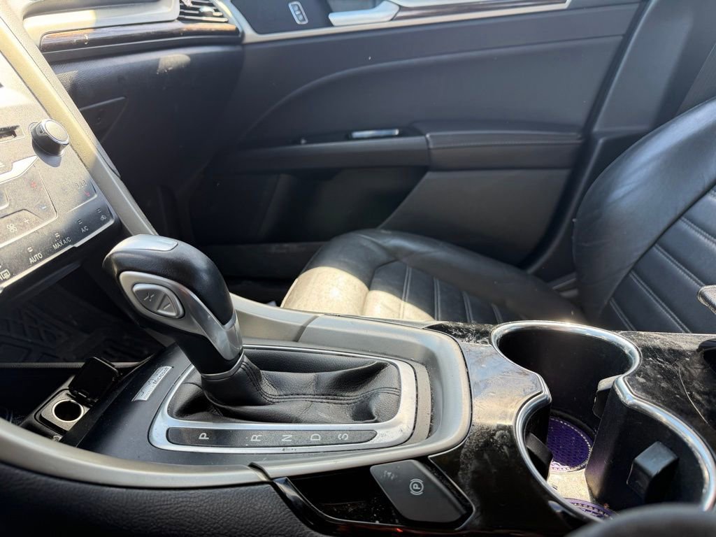 Used 2014 Ford Fusion SE w/ Equipment Group 202A image 10