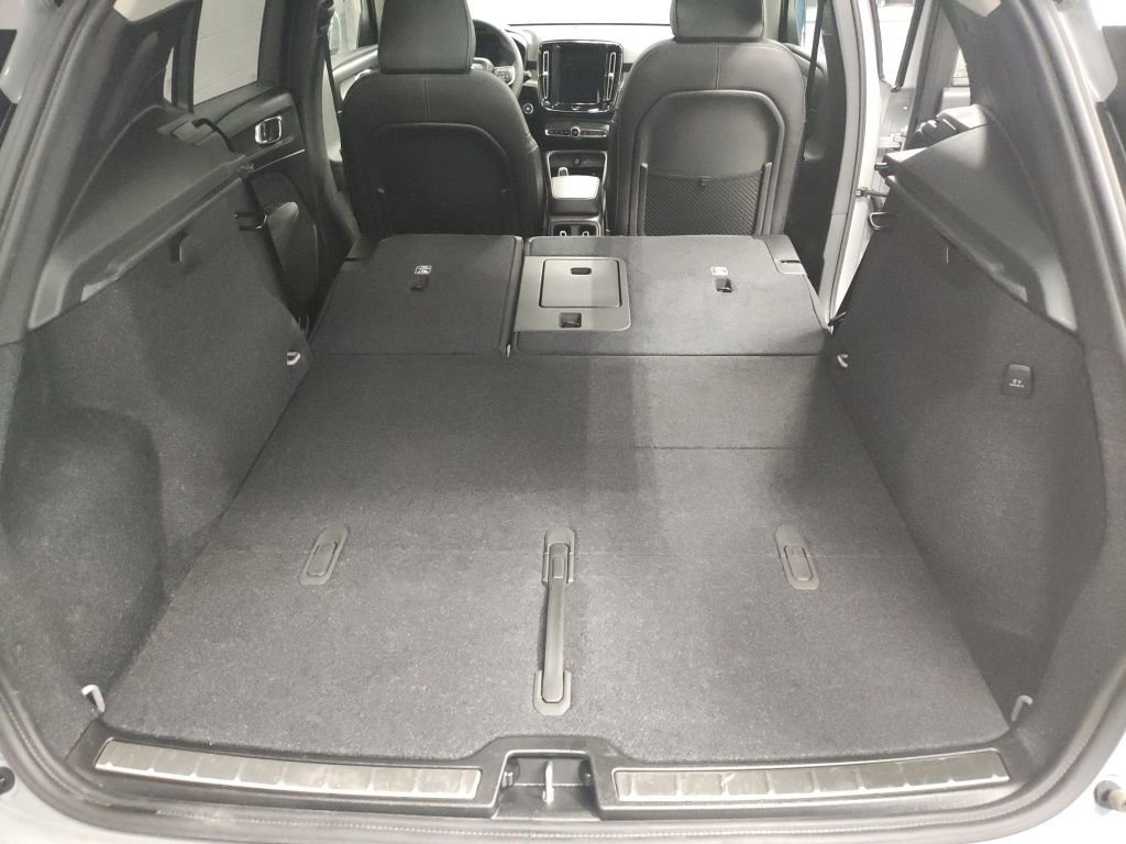 Used 2024 Volvo XC40 B5 Ultimate w/ Climate Package AWD/4WD image 16
