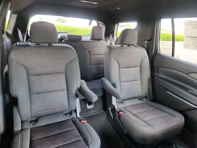 New 2027 Chevrolet Traverse LT w/ Driver Confidence Package FWD image 17