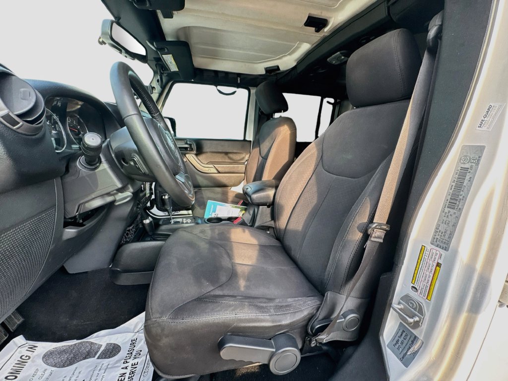 Used 2018 Jeep Wrangler Unlimited Sport w/ Quick Order Package 24W AWD/4WD image 21