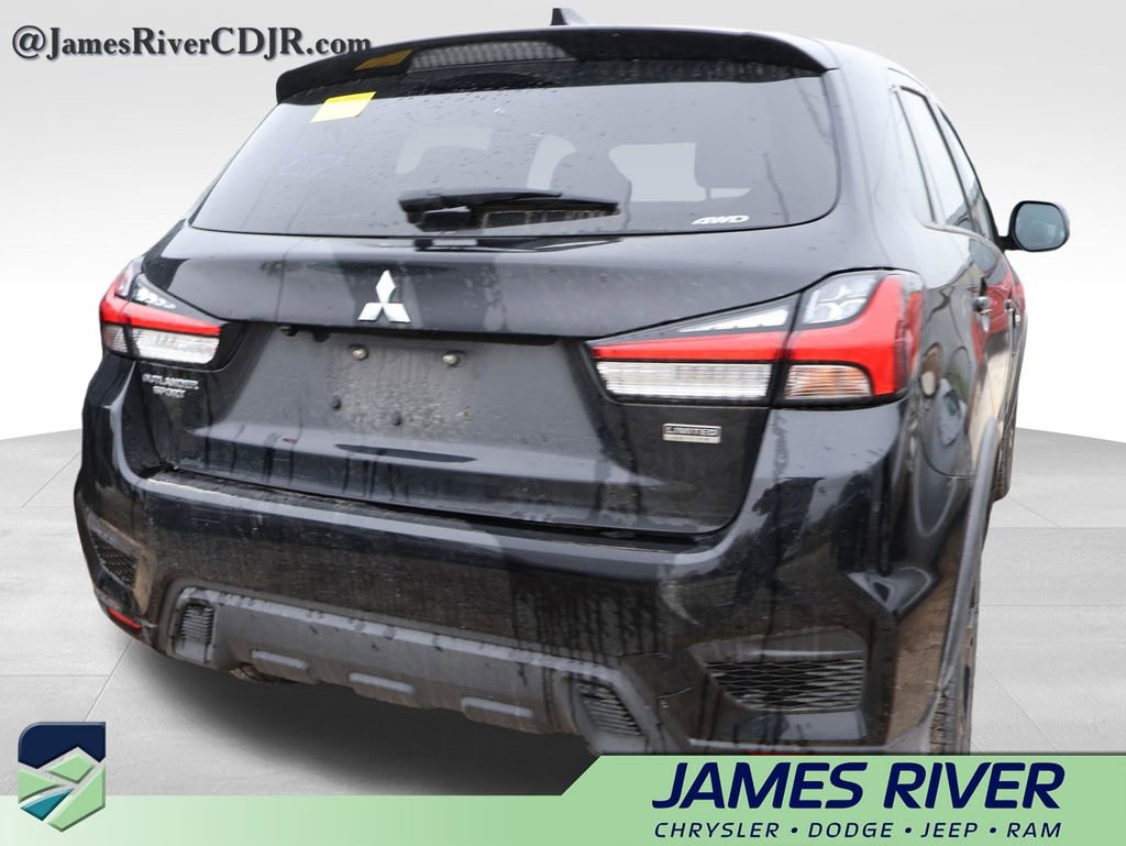 Used 2025 Mitsubishi Outlander Sport LE AWD/4WD image 10