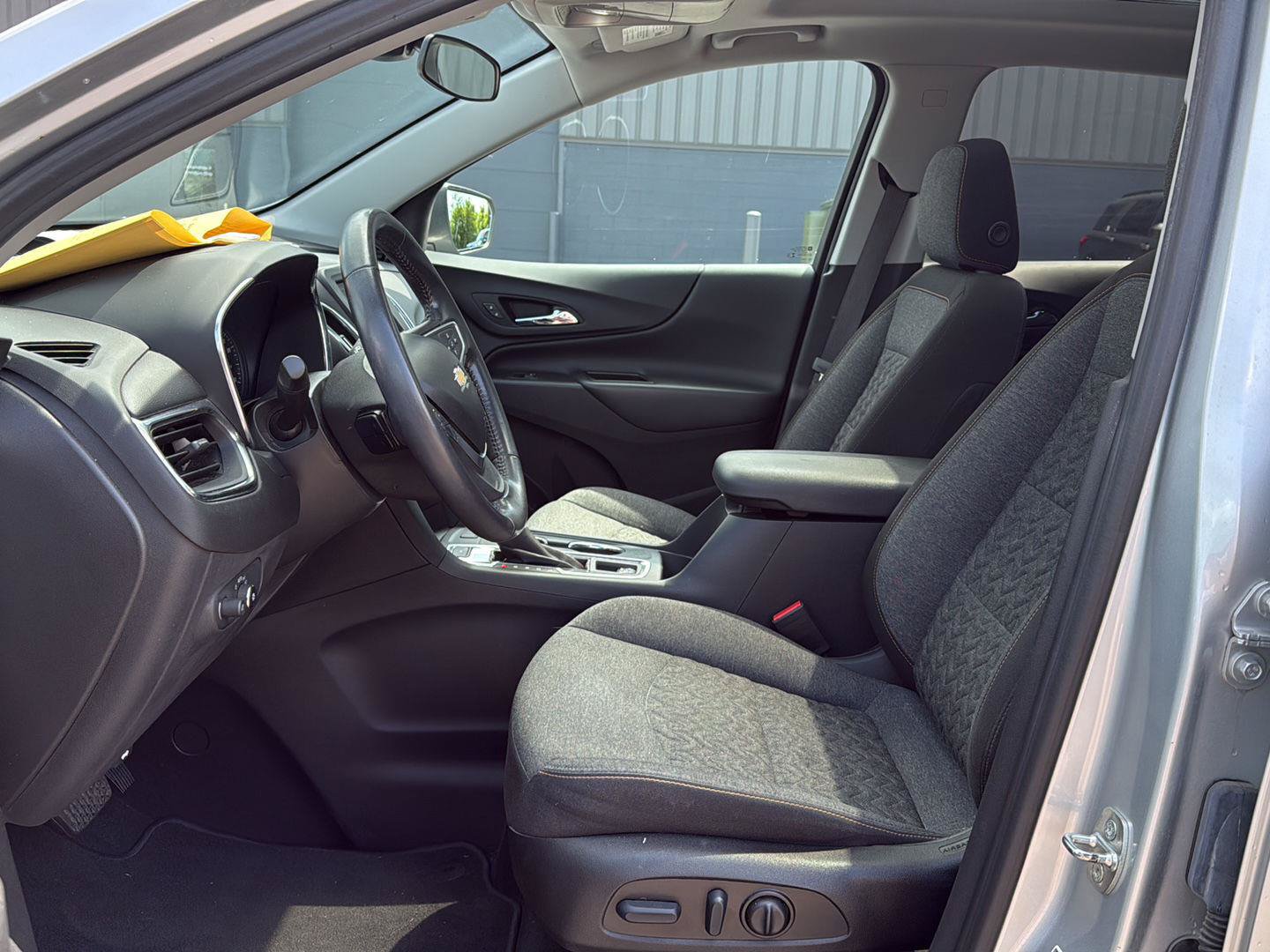 Used 2022 Chevrolet Equinox LT AWD/4WD image 9
