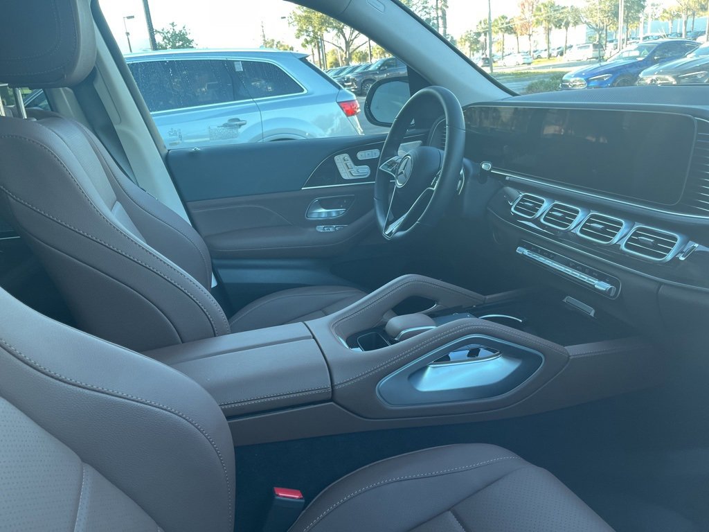 Certified 2025 Mercedes-Benz GLE 350 4MATIC image 11