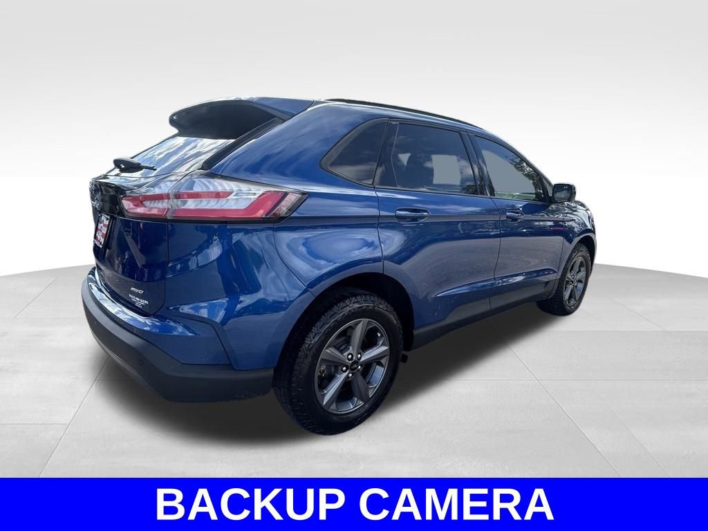 Used 2023 Ford Edge SEL w/ Sport Appearance Package image 4