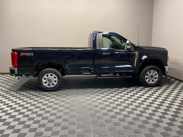 Used 2023 Ford F350 XLT w/ FX4 Off-Road Package AWD/4WD image 7