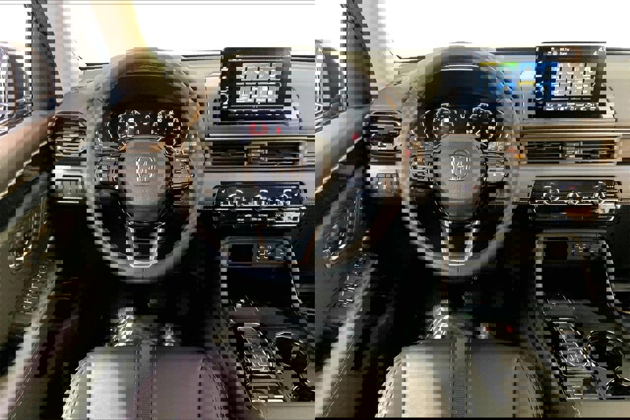 Used 2024 Honda Pilot EX-L image 4