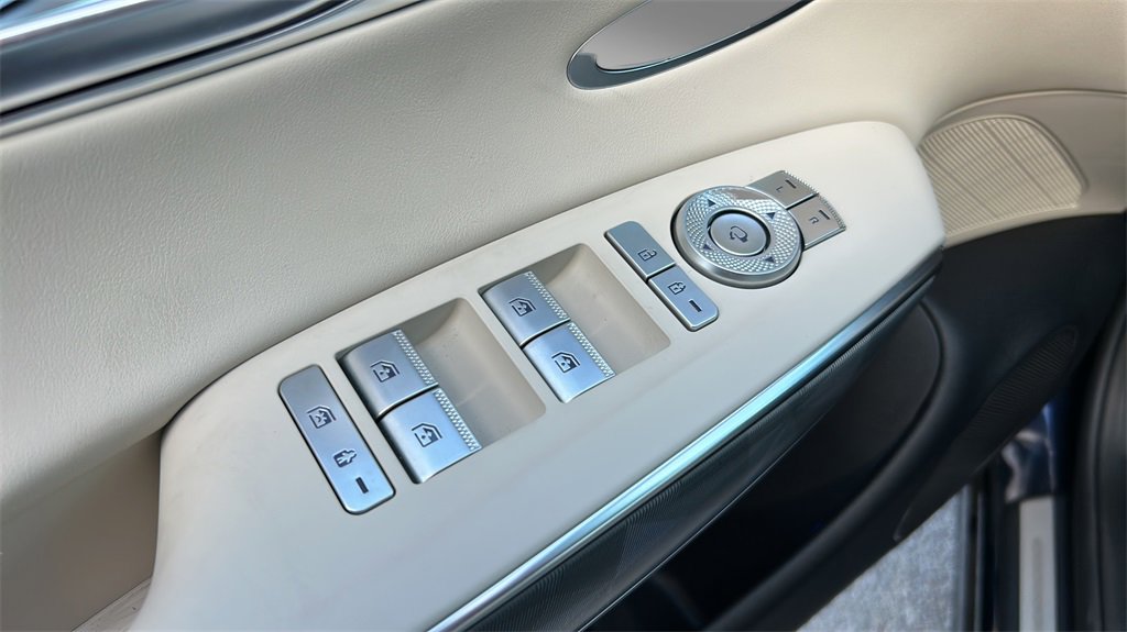 Used 2025 Genesis GV70 3.5T Sport w/ Sport Advanced Package image 32