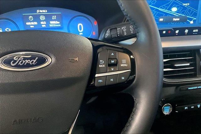 Used 2025 Ford Escape Platinum w/ Premium Technology Package FWD image 21