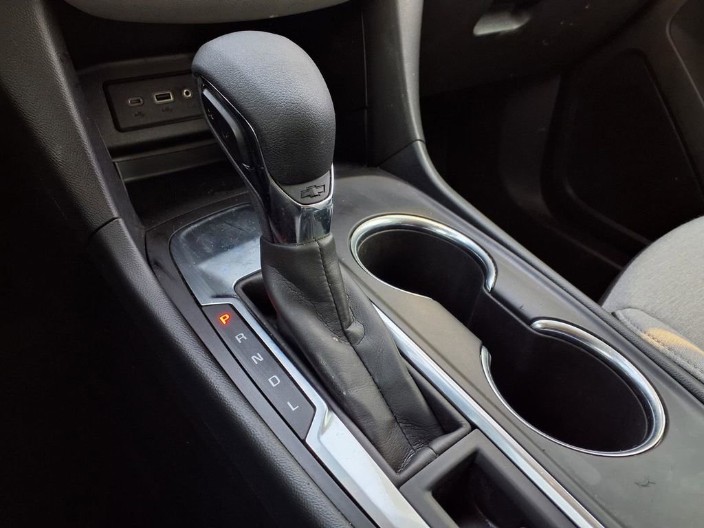 Used 2024 Chevrolet Equinox LS w/ Midnight Edition image 18