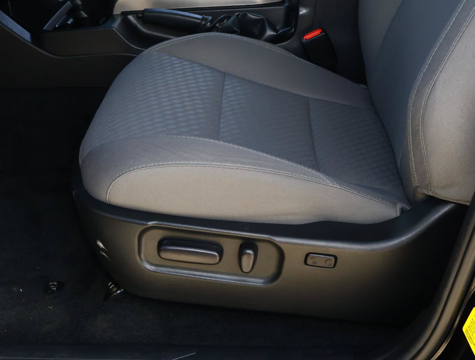 Used 2023 Toyota Tacoma SR5 RWD image 14