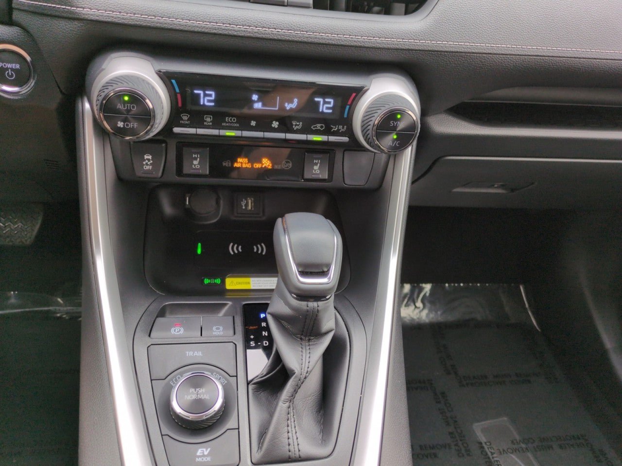 Used 2025 Toyota RAV4 XLE Premium w/ Weather Package AWD/4WD image 22