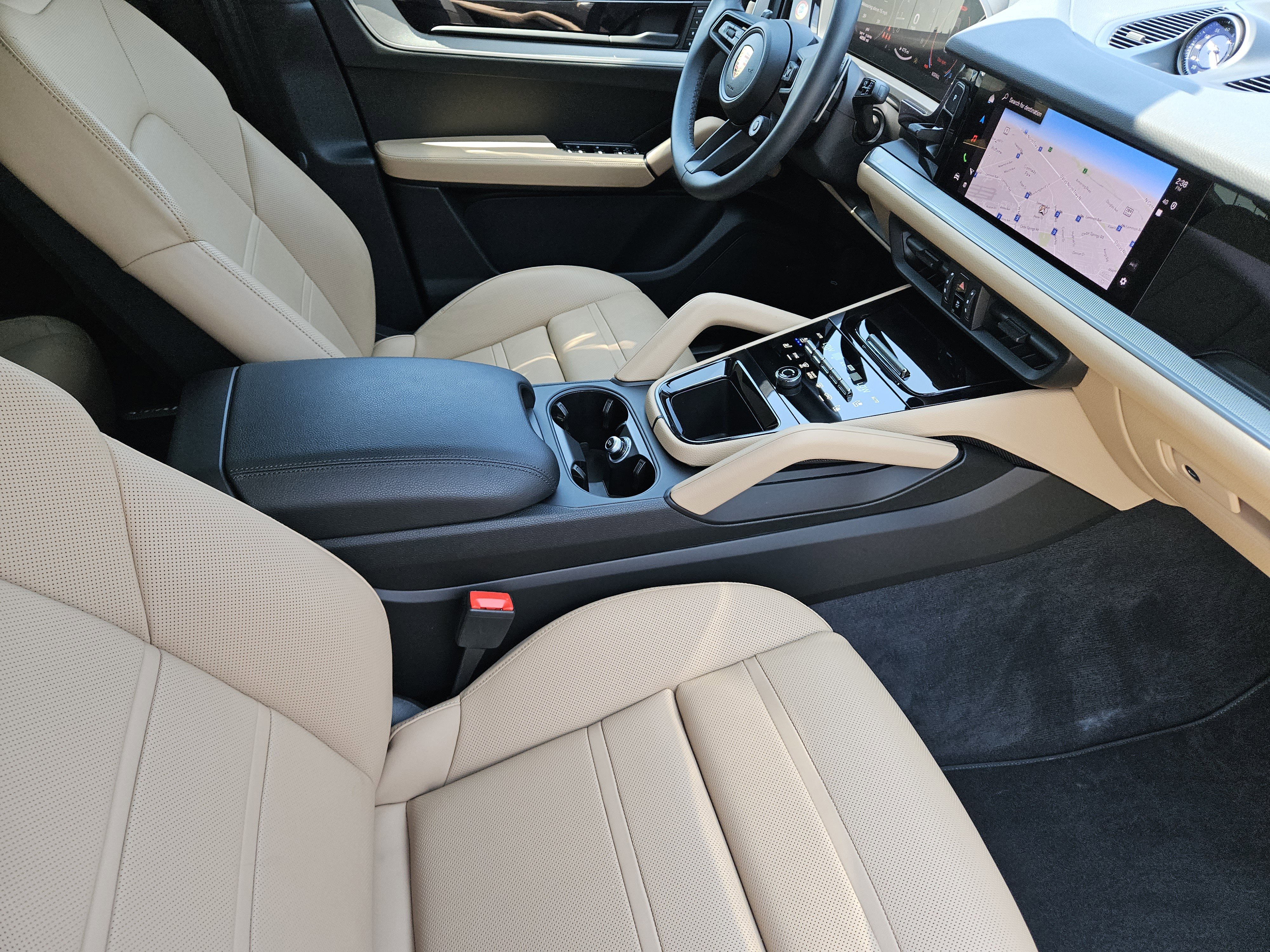 Certified 2025 Porsche Cayenne Coupe image 20