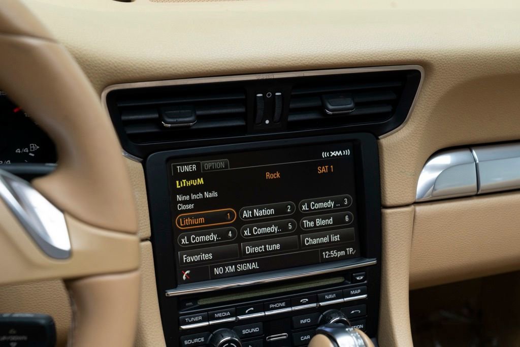 Used 2013 Porsche 911 Carrera 4S image 28