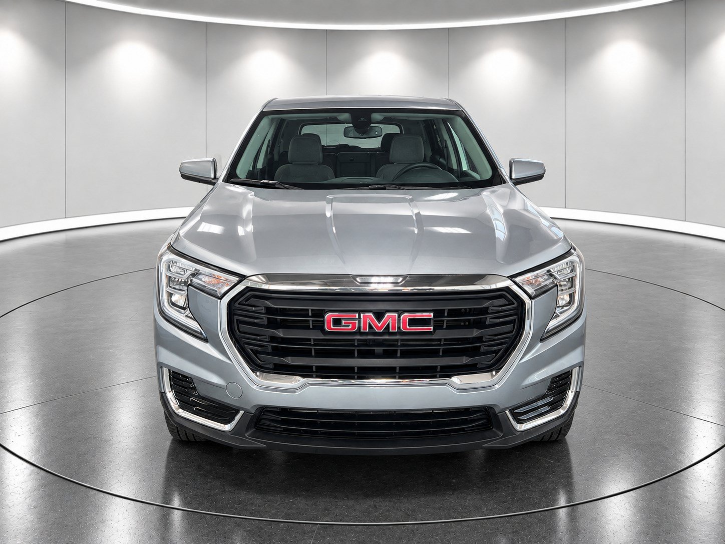 Used 2024 GMC Terrain SLE AWD/4WD image 2
