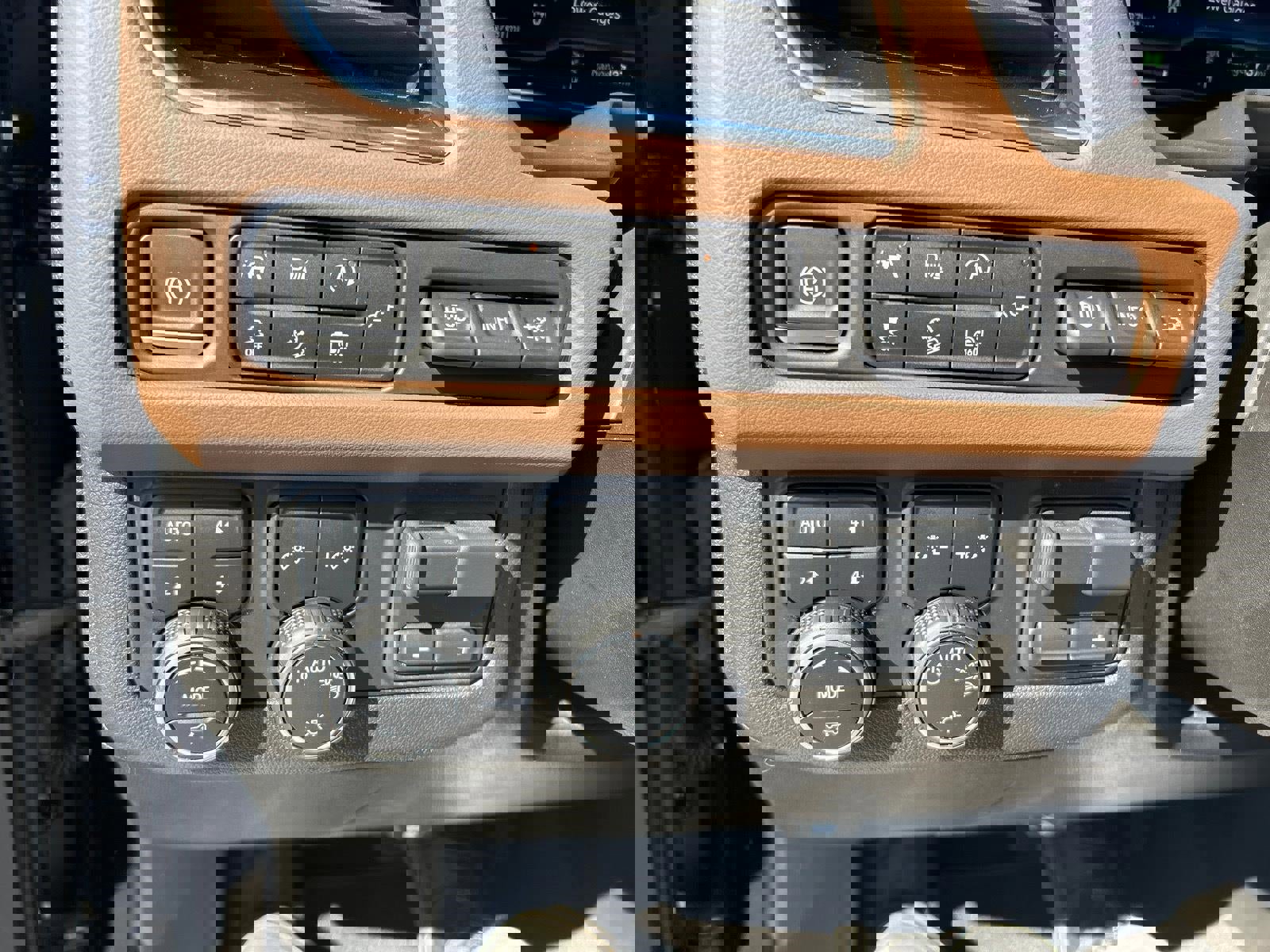 Used 2022 Chevrolet Suburban High Country w/ Max Trailering Package image 20