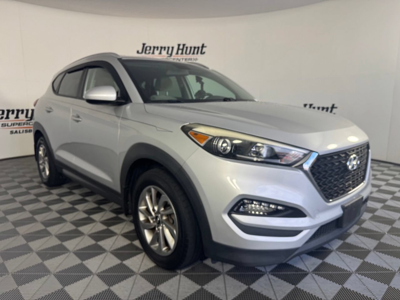 Used 2016 Hyundai Tucson SE w/ Option Group 02 AWD/4WD image 6