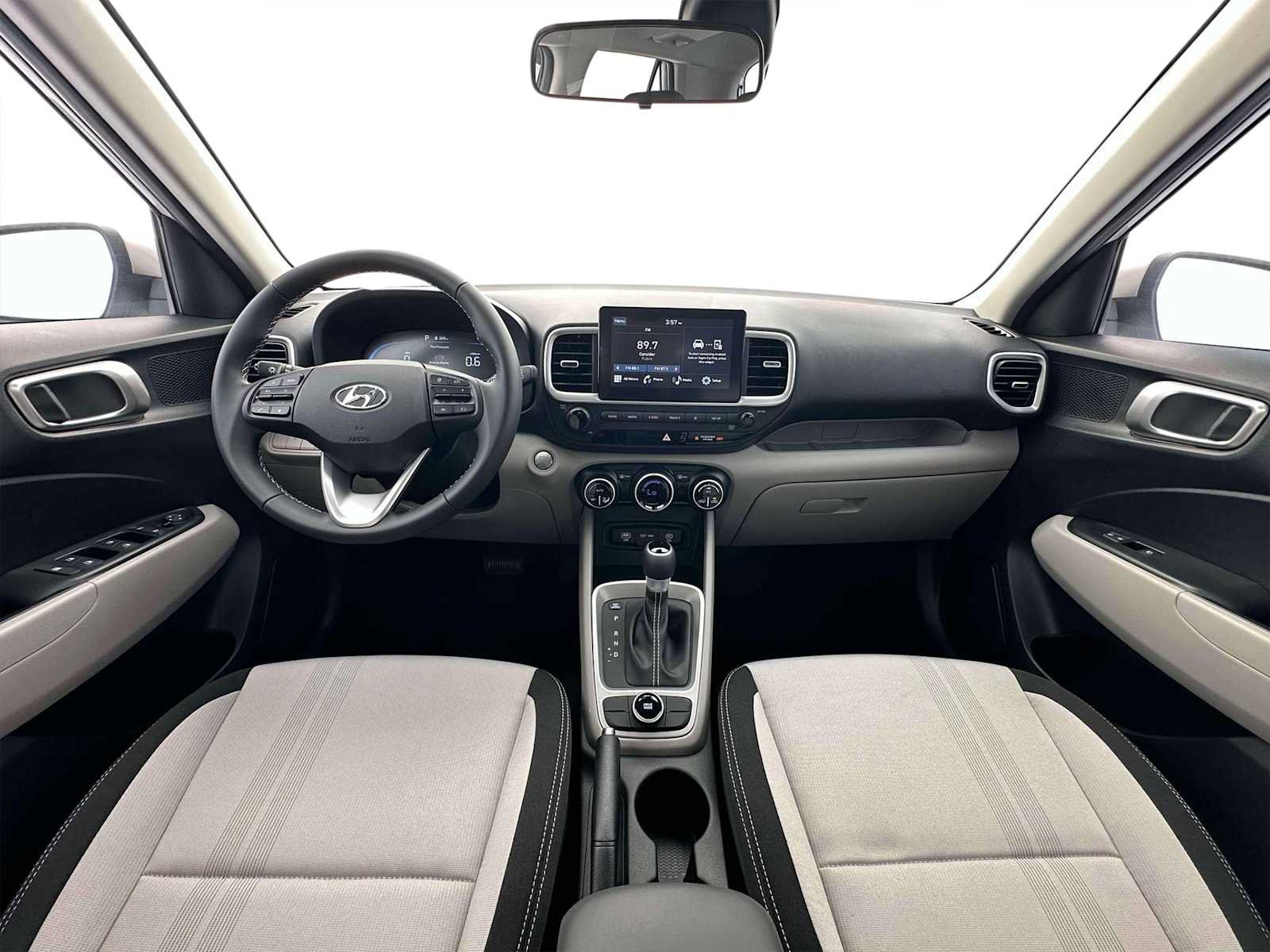 New 2025 Hyundai Venue SEL image 9