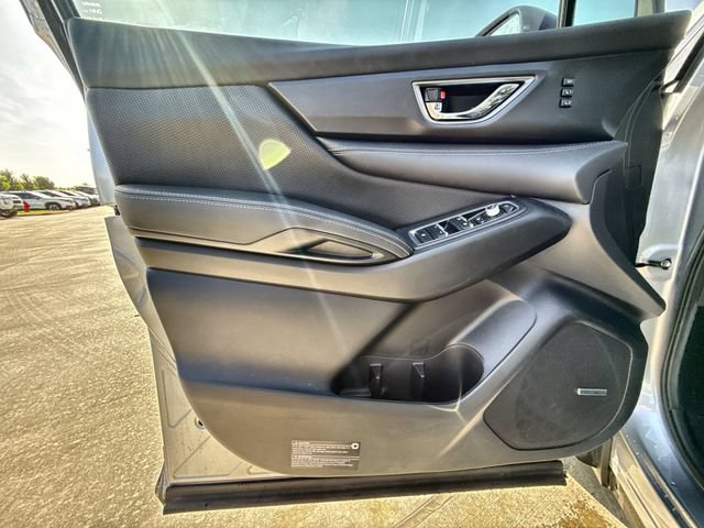 Used 2025 Subaru Ascent Limited AWD/4WD image 13