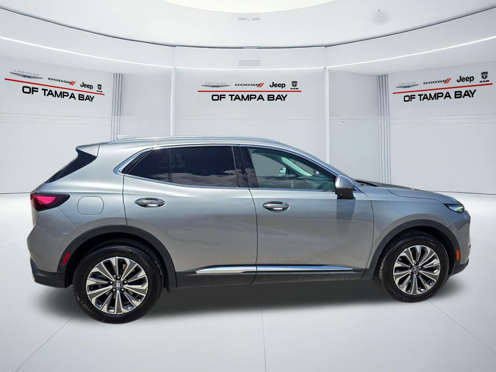 Used 2024 Buick Envision Preferred AWD/4WD image 7