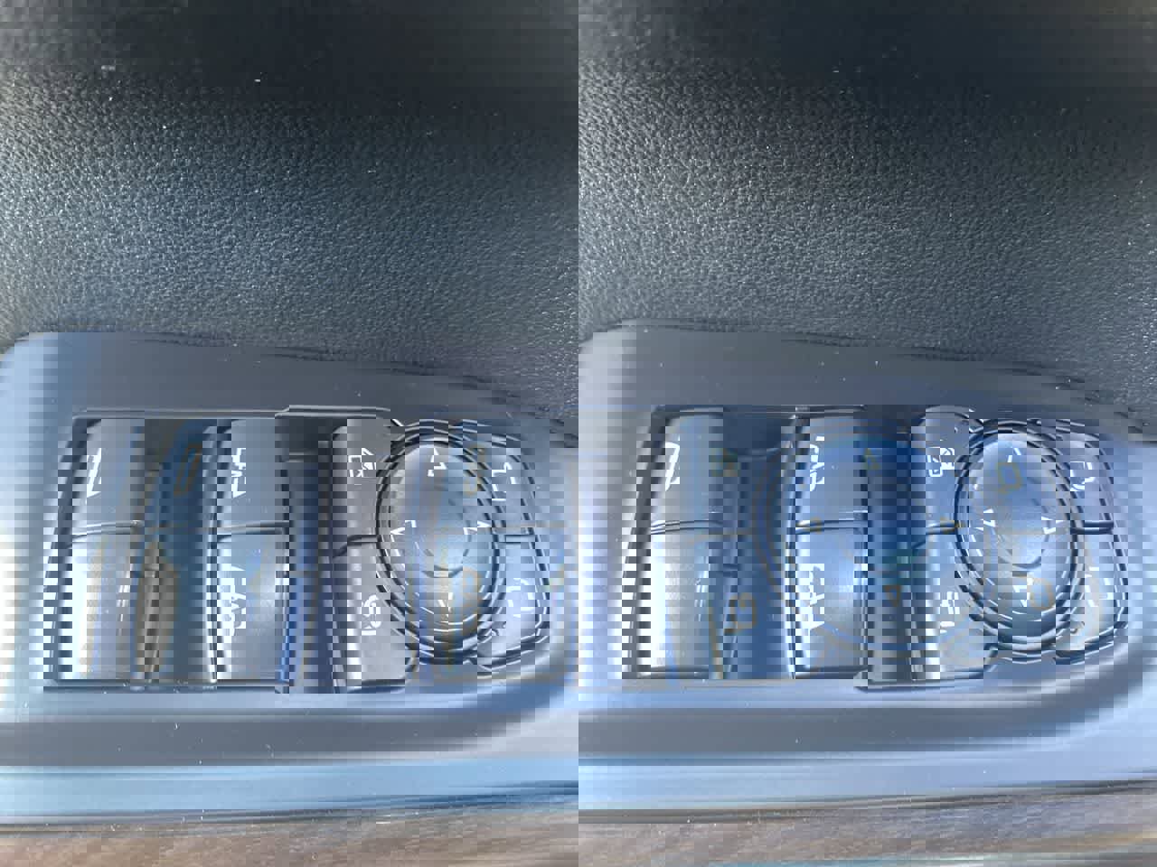 Used 2021 GMC Sierra 1500 SLT w/ X31 Off-Road Package image 13