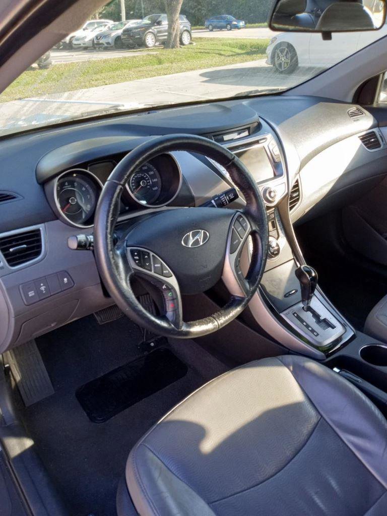 Used 2013 Hyundai Elantra Limited w/ Technology Pkg image 6