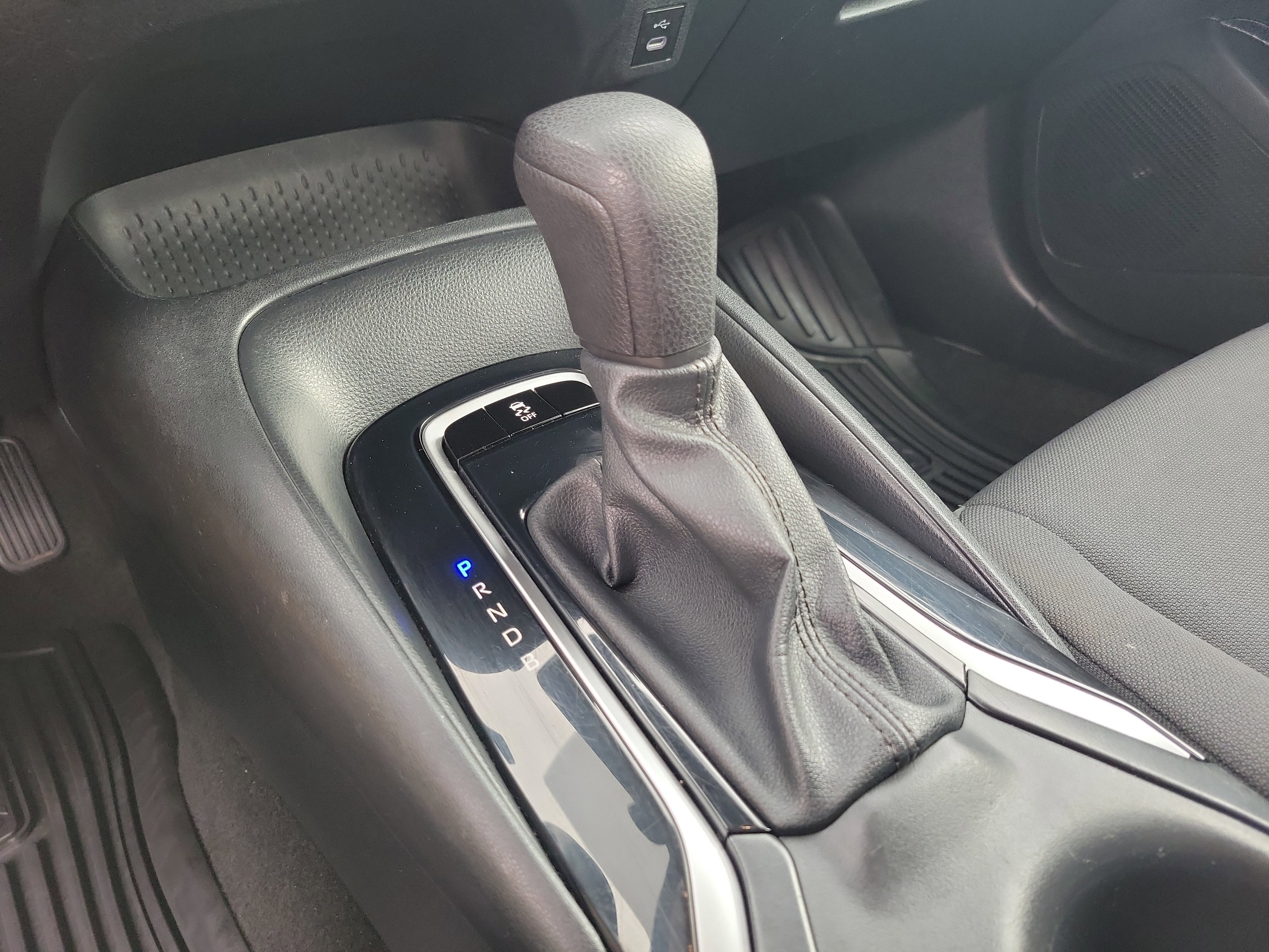 Used 2023 Toyota Corolla LE image 28