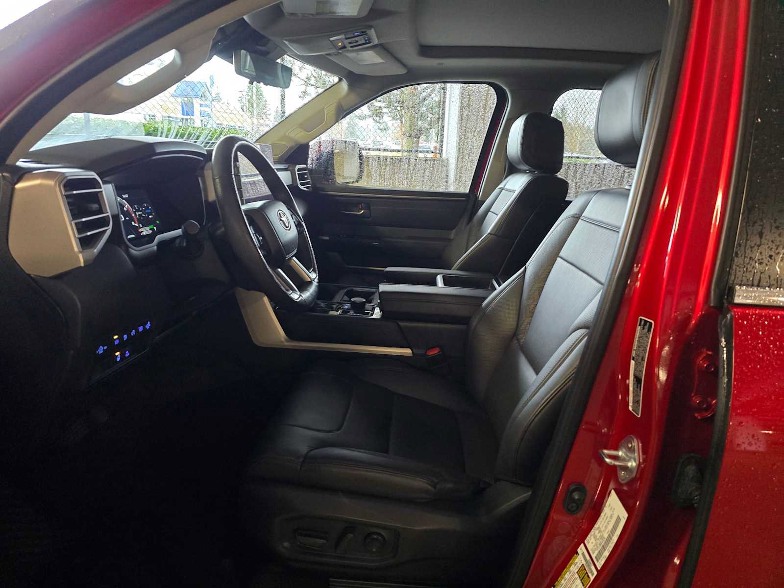 Used 2024 Toyota Tundra Limited image 25