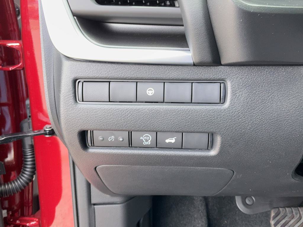 New 2026 Nissan Rogue SV FWD image 18