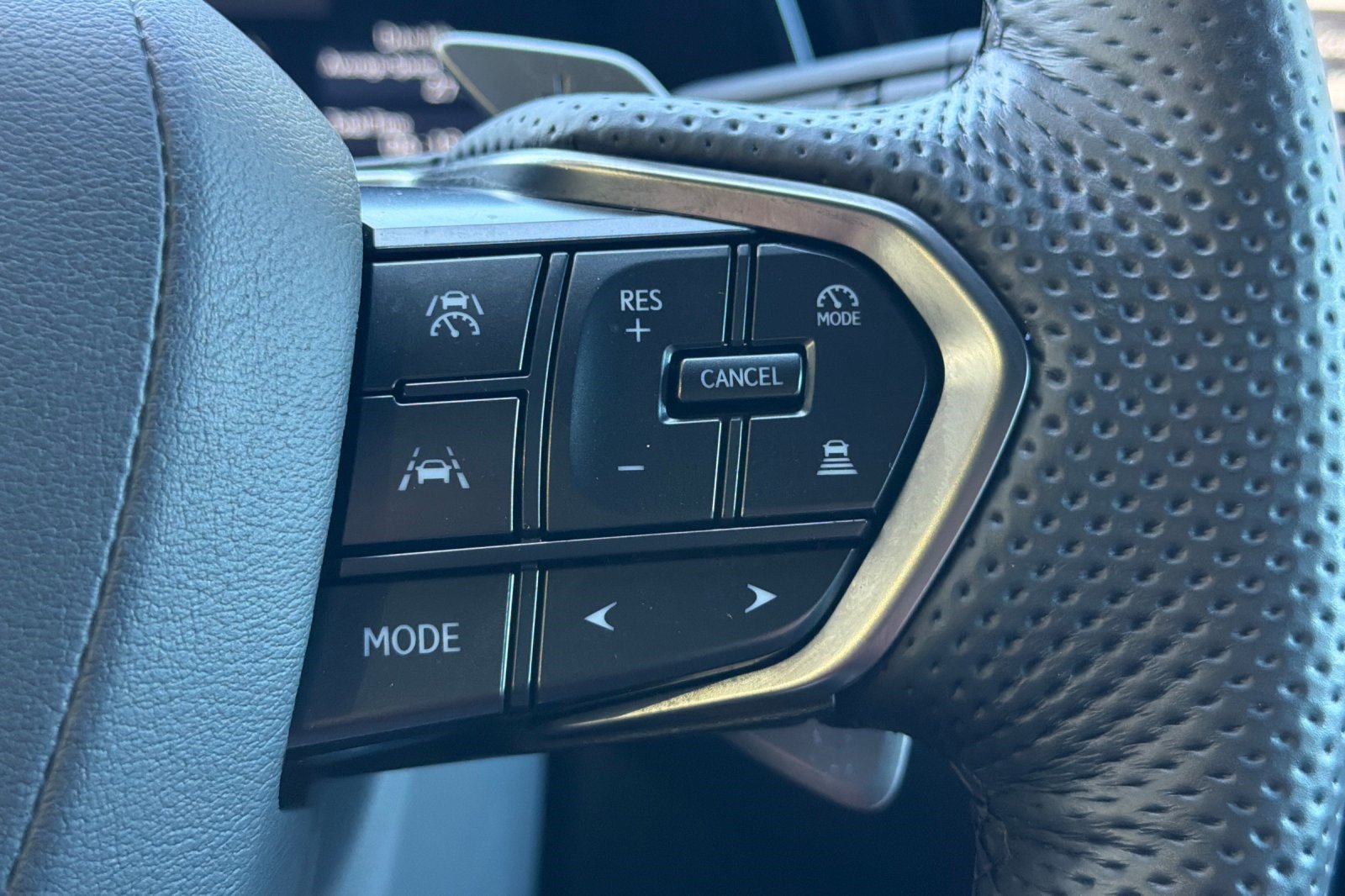 Certified 2026 Lexus TX 500h AWD w/ Technology Package image 32