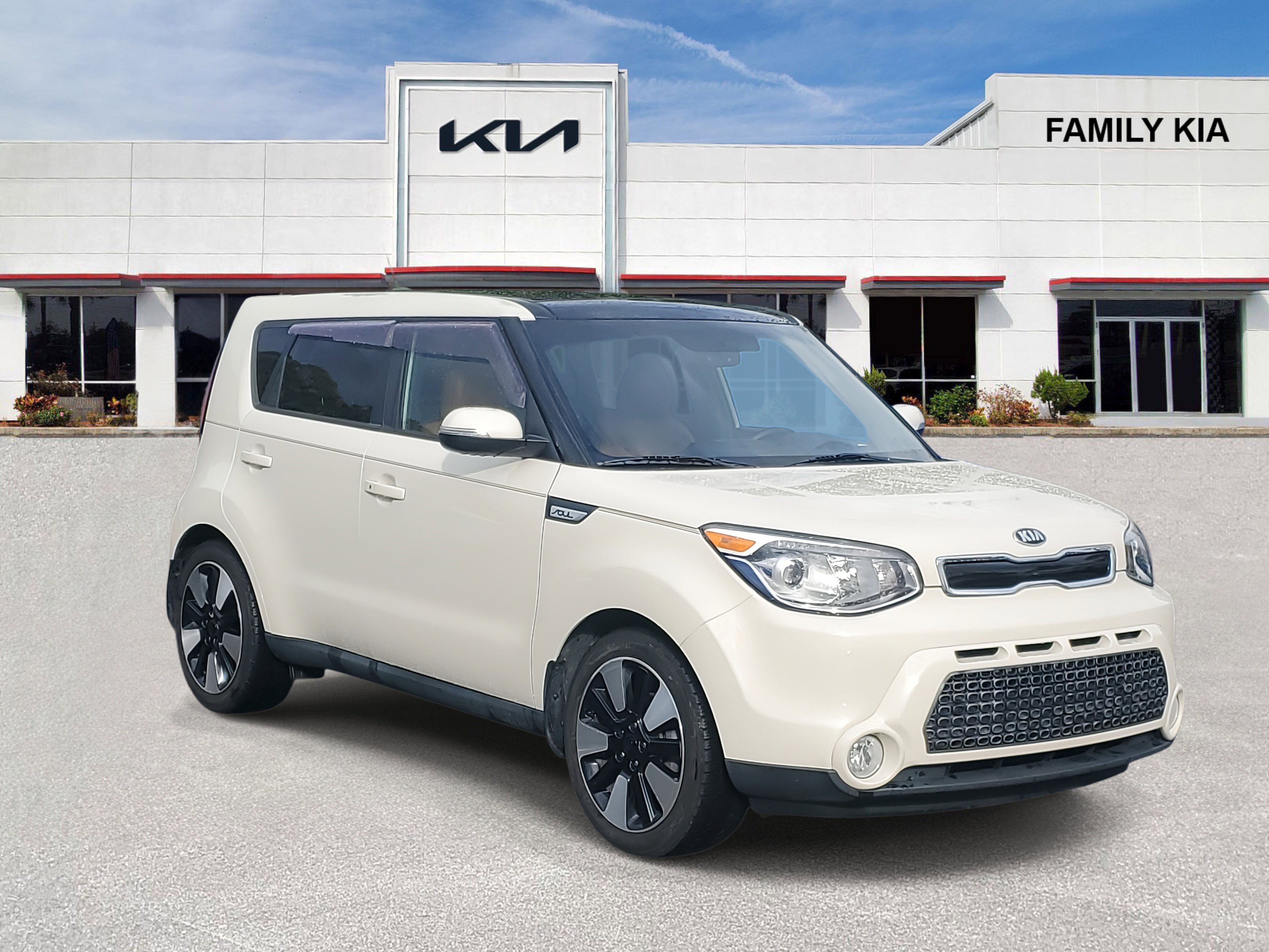 Used 2015 Kia Soul ! w/ Sun & Sound Package
